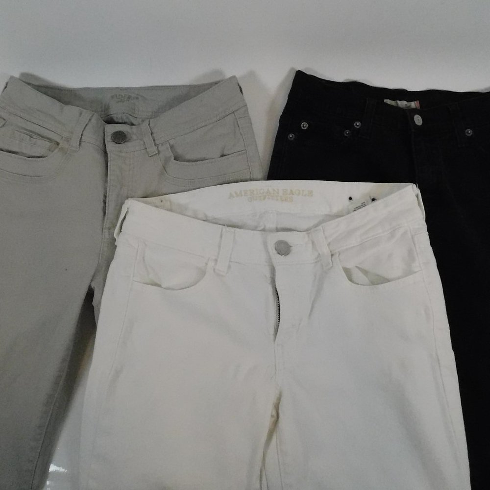 3 Pairs Women's Jeans Size 8 CL3162 0420